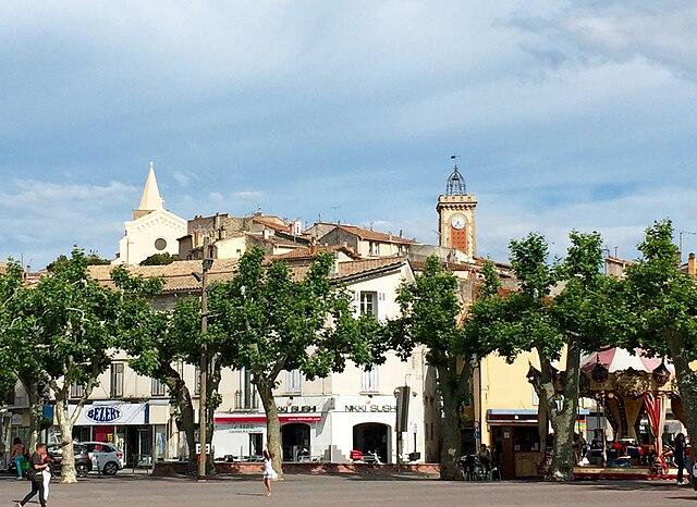 Aubagne - Immobilier - CENTURY 21 Agence Beaumond - centre-ville depuis esplanade Charles de Gaulle