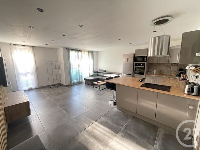 Appartement F4 à vendre - 4 pièces - 72.0 m2 - AUBAGNE - 13 - PROVENCE-ALPES-COTE-D-AZUR - Century 21 Agence Beaumond