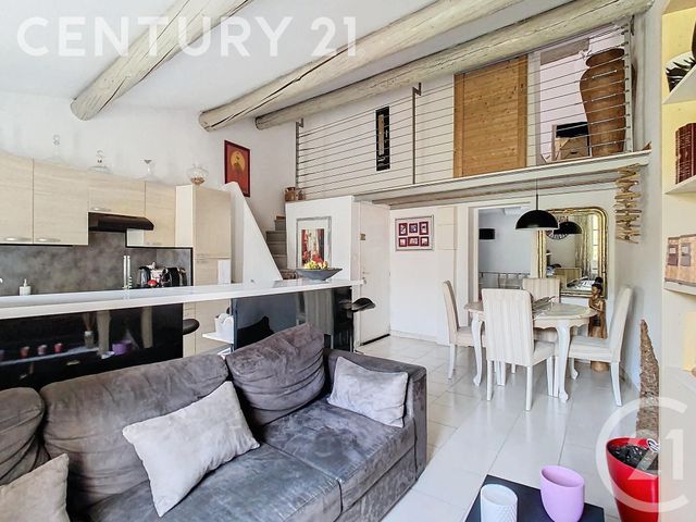 Appartement T3 à vendre - 3 pièces - 62.22 m2 - AUBAGNE - 13 - PROVENCE-ALPES-COTE-D-AZUR - Century 21 Agence Beaumond