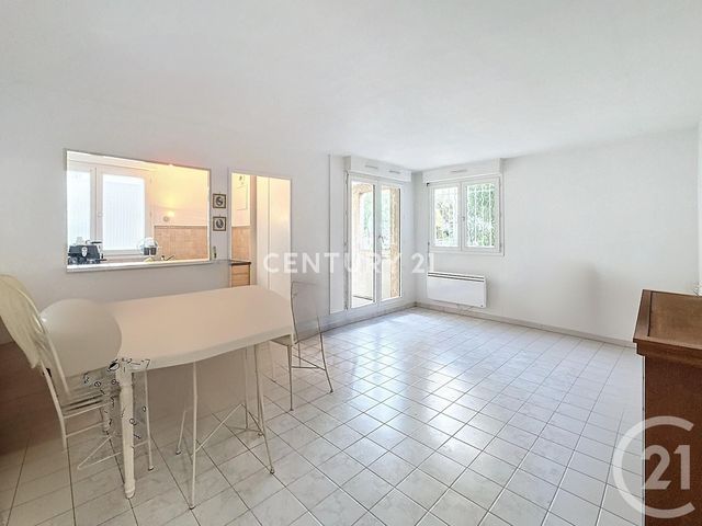 Appartement T2 à louer - 2 pièces - 47.86 m2 - AUBAGNE - 13 - PROVENCE-ALPES-COTE-D-AZUR - Century 21 Agence Beaumond